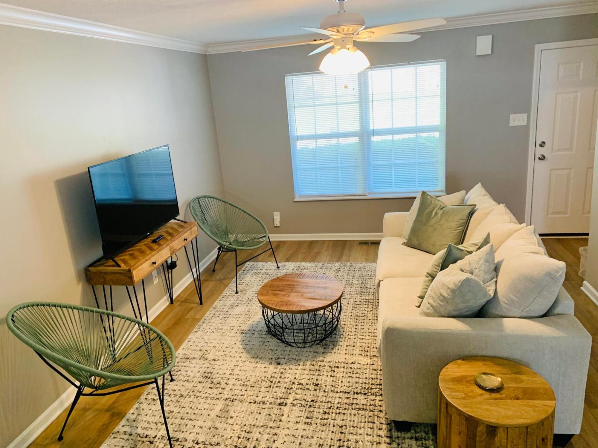Villa Sleek Retreat W/ Modern Vibes Knoxville Esterno foto